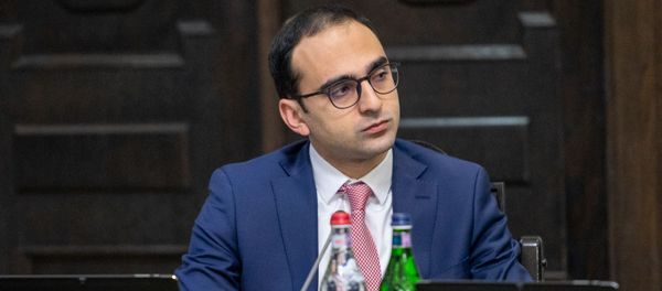 Вице-премьер Тигран Авинян на заседании Правительства Армении (16 октября 2018). Еревaн - Sputnik Армения