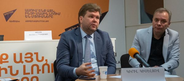 Новый модуль образовательной программы SputnikPro в мультимедийном пресс-центре Sputnik Армения (18 октября 2018). Еревaн Новый модуль образовательной программы SputnikPro в мультимедийном пресс-центре Sputnik Армения (18 октября 2018). Еревaн - Sputnik Արմենիա