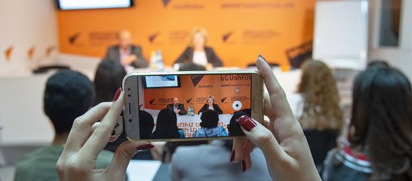 Мастер-класс с участием руководителей пресс-центров Армении в мультимедийном пресс-центре Sputnik Армения  в рамках нового модуля образовательной программы SputnikPro (18 октября 2018). Еревaн - Sputnik Արմենիա