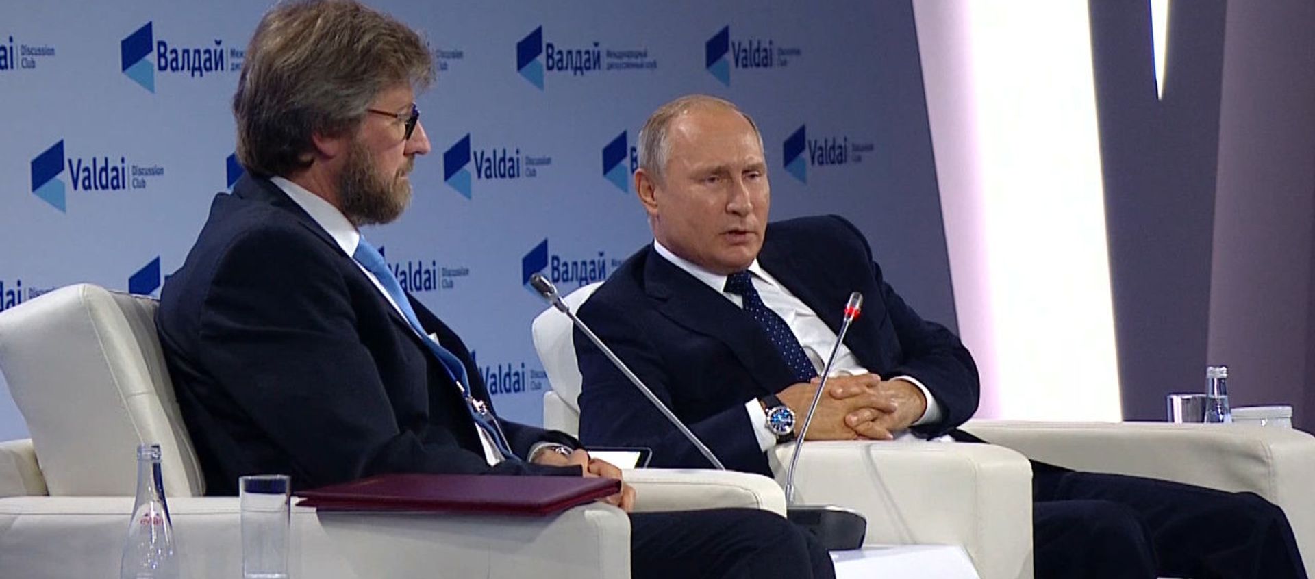 Путин о трагедии в Керчи - Sputnik Армения, 1920, 18.10.2018