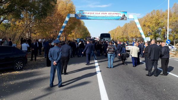 Перекрыта трасса Ереван Севан Перекрыта трасса Ереван Севан - Sputnik Արմենիա