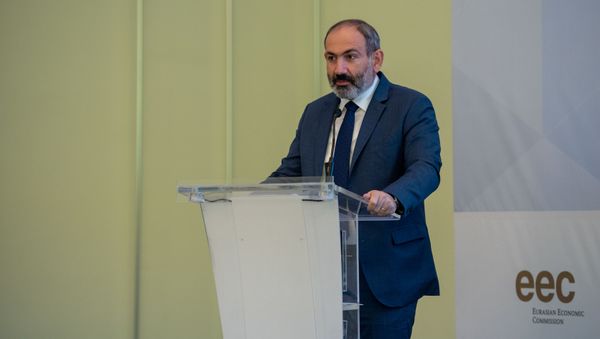 Речь врио премьер-министра Армении Никола Пашиняна на международном форуме Евразийская неделя (22 октября 2018). Еревaн - Sputnik Արմենիա