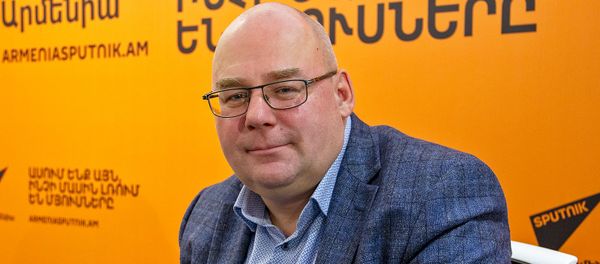 Директор центра Европейско-азиатских исследований Андрей Русаков - Sputnik Արմենիա
