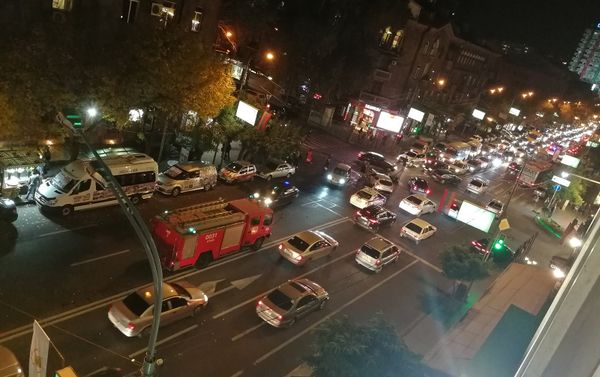 ДТП с участием мотоцикла на перескрестке улиц Амиряна и Закяна (23 октября 2018). Еревaн ДТП с участием мотоцикла на перескрестке улиц Амиряна и Закяна (23 октября 2018). Еревaн - Sputnik Армения