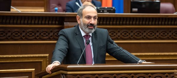 И.о. премьер-министра Никол Пашинян на внеочередном заседании Парламента Армении (24 октября 2018). Еревaн - Sputnik Армения