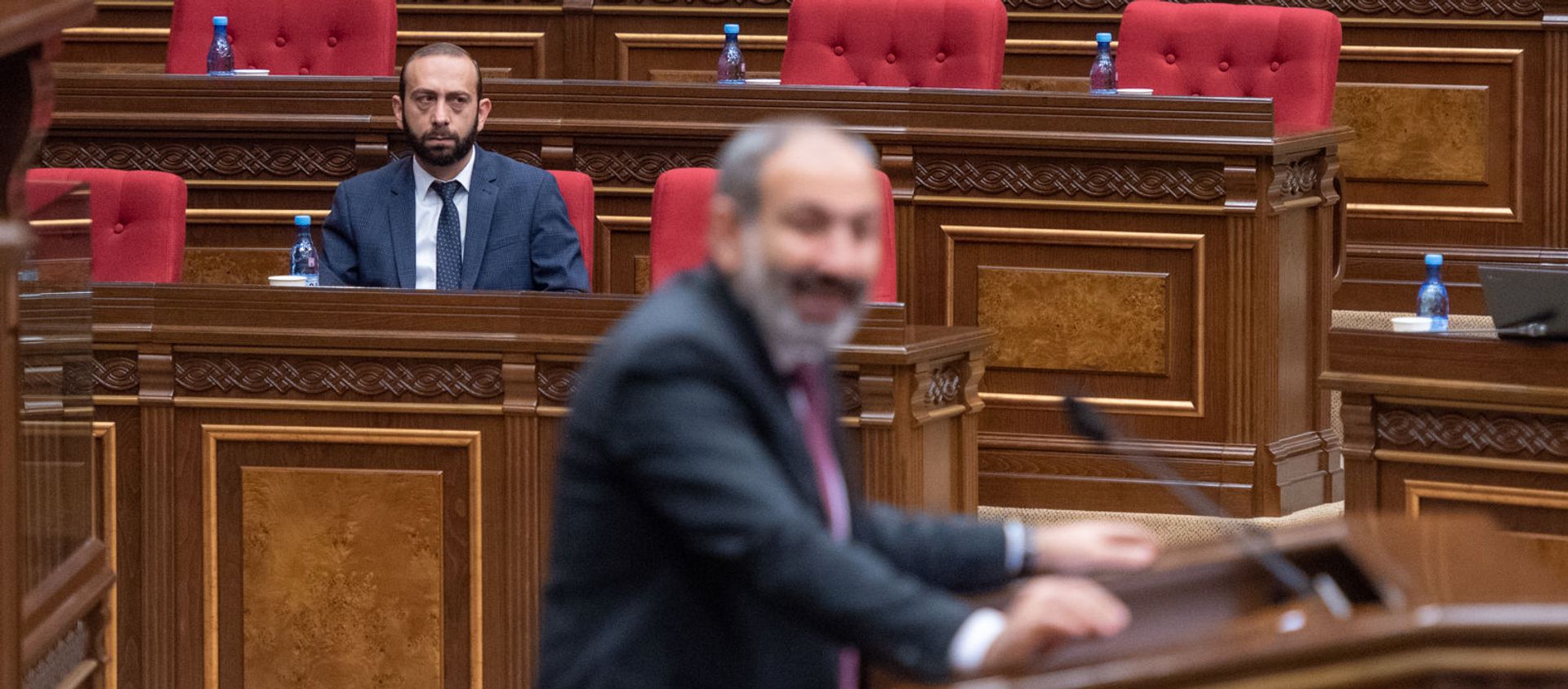 Врио первого вице-премьера Арарат Мирзоян на внеочередном заседании Парламента Армении (24 октября 2018). Еревaн - Sputnik Արմենիա, 1920, 22.07.2021