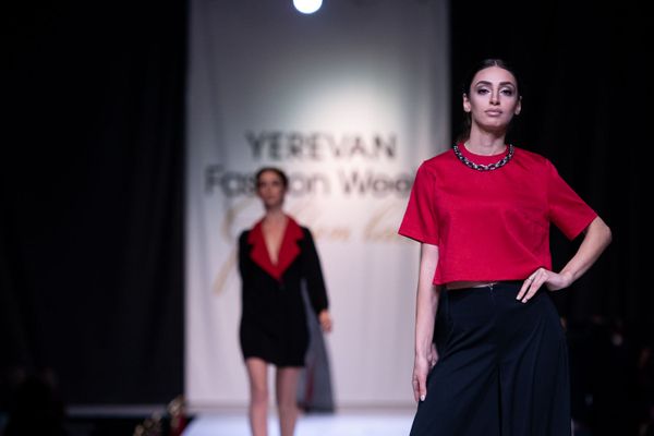 В экспо-центре Меридиан прошла неделя моды Yerevan Fashion Week - Sputnik Армения