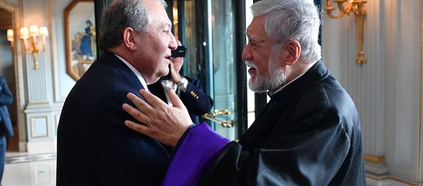 Президент Армении Армен Саркисян встретился с Католикосом Великого Дома Киликийского Арамом Первым (24 октября 2018). Женева - Sputnik Արմենիա