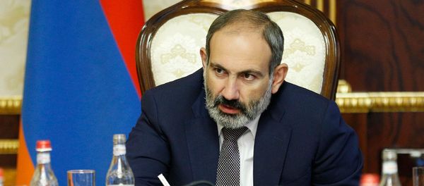 И.о. премьер-министра Никол Пашинян провел совещание с главами финансового блока Правительства (25 октября 2018). Еревaн - Sputnik Армения