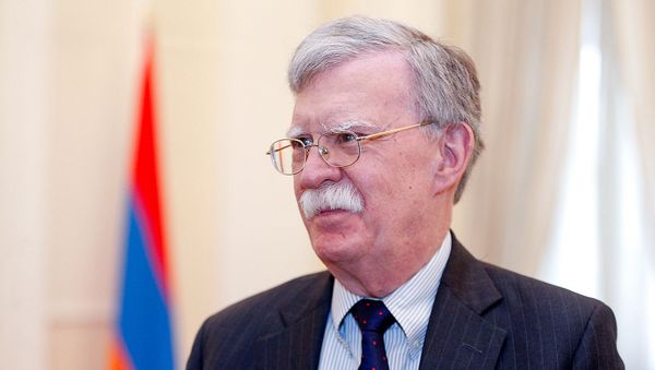 Советник президента США по национальной безопасности Джон Болтон на приеме у премьер-министра Никола Пашиняна (25 октября 2018). Еревaн Советник президента США по национальной безопасности Джон Болтон на приеме у премьер-министра Никола Пашиняна (25 октября 2018). Еревaн - Sputnik Армения