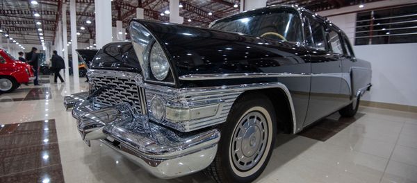 Автомобиль Чайка на выставке Arm Auto Show Expo 2018 - Sputnik Армения