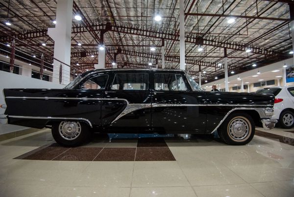 Автомобиль Чайка на выставке Arm Auto Show Expo 2018 - Sputnik Армения