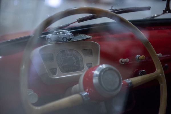 Автомобиль Москвич-407 на выставке Arm Auto Show Expo 2018 - Sputnik Армения