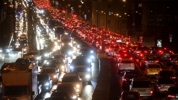 Автомобильное движение на Садовом кольце в Москве - Sputnik Армения