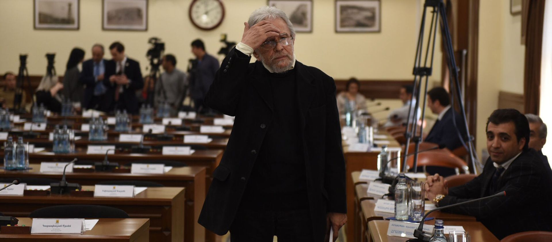 Главный архитектор Еревана Артур Месчян в мэрии (29 октября 2018). Еревaн - Sputnik Армения, 1920, 13.08.2020