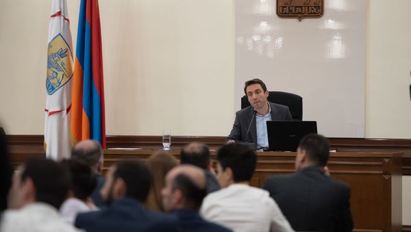 Мэр Еревана Айк Марутян (29 октября 2018). Еревaн - Sputnik Արմենիա