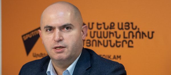 Армен Ашотян (30 октября 2018). Ереван - Sputnik Արմենիա