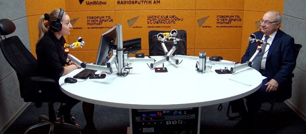 Սպուտնիկ Զրույց-Վազգեն Մանուկյան (31.10.18) - Sputnik Արմենիա