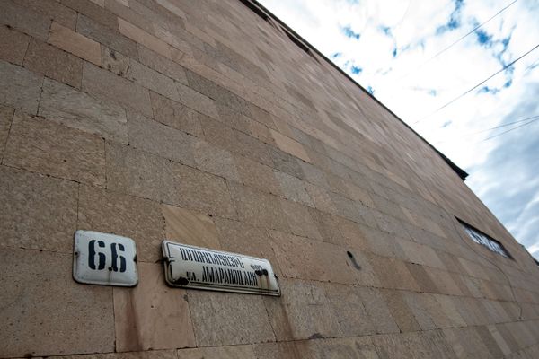 Тайна цифры 66, или Кошмары заброшенной канатки в Ереване Тайна цифры 66, или Кошмары заброшенной канатки в Ереване - Sputnik Армения