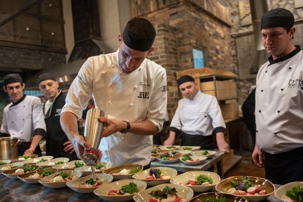 Эдвин Соманг, владелец ресторана Restaurant One - обладателя звезды Мишлен - Sputnik Армения