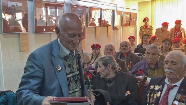 В Российском центре науки и культуры отпраздновали 75-летие Курской битвы (7 ноября 2018). Гюмри - Sputnik Армения