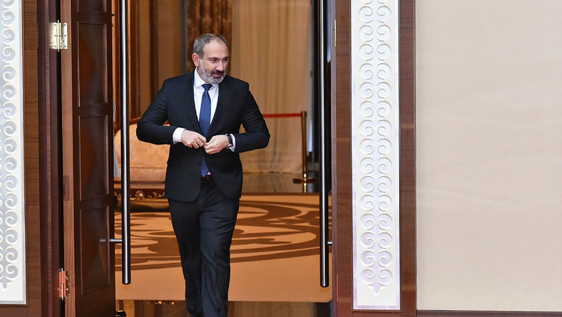 И.о. премьер-министра Армении Никол Пашинян перед заседанием Совета коллективной безопасности ОДКБ (8 ноября 2018). Астана И.о. премьер-министра Армении Никол Пашинян перед заседанием Совета коллективной безопасности ОДКБ (8 ноября 2018). Астана - Sputnik Армения, 1920, 06.07.2021