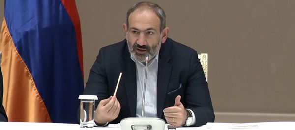 Встреча и.о. премьер-министра Никола Пашиняна с армянской диаспорой Казахстана в Астане - Sputnik Արմենիա