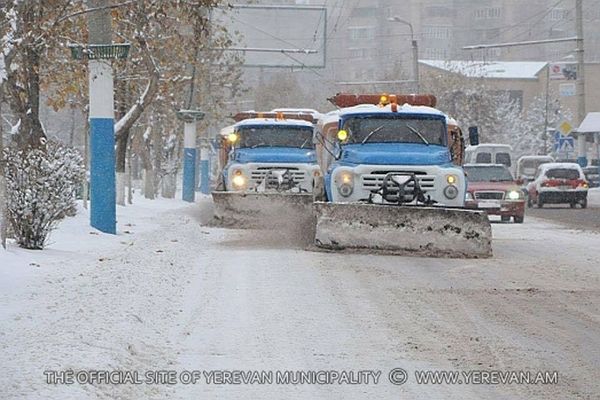 Очистка снега в Ереване - Sputnik Արմենիա