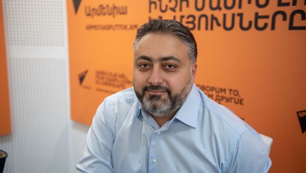 Виктор Мнацаканян - Sputnik Արմենիա