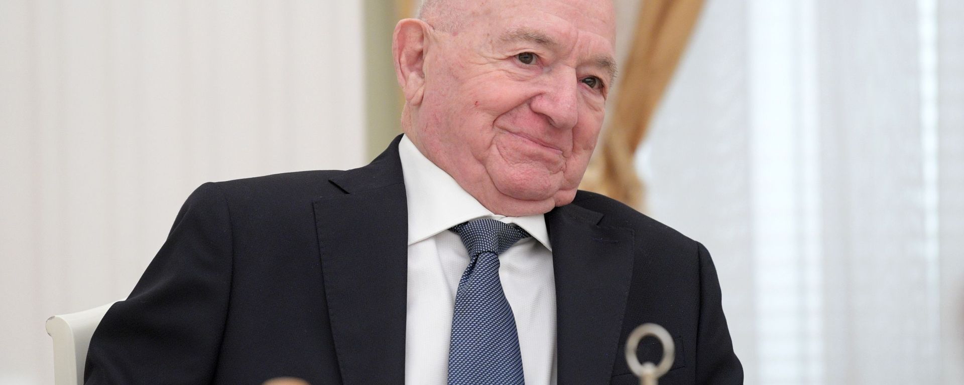 Никита Симонян во время встречи президента РФ Владимира Путина с легендами мирового футбола (6 июля 2018). Москвa - Sputnik Армения, 1920, 12.10.2021