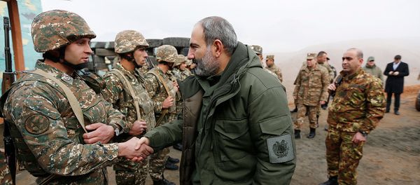 И.о. премьер-министра Никол Пашинян посетил боевую позицию одной из войсковой части (16 ноября 2018). Армения И.о. премьер-министра Никол Пашинян посетил боевую позицию одной из войсковой части (16 ноября 2018). Армения - Sputnik Արմենիա