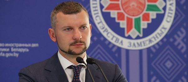 Начальник управления информации и цифровой дипломатии (пресс-секретарь) МИД Анатолий Глаз Начальник управления информации и цифровой дипломатии (пресс-секретарь) МИД Анатолий Глаз - Sputnik Армения
