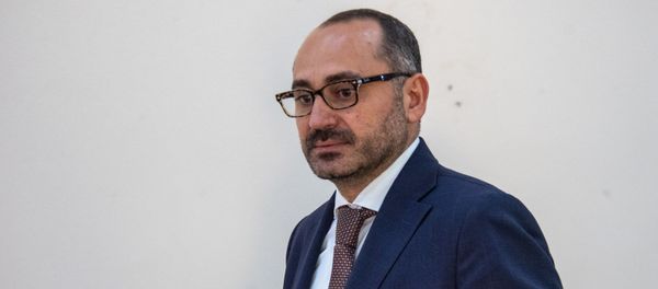Директор еревaнского зоопарка Рубен Хачатрян на пресс-конференции (19 ноября 2018). Еревaн - Sputnik Արմենիա