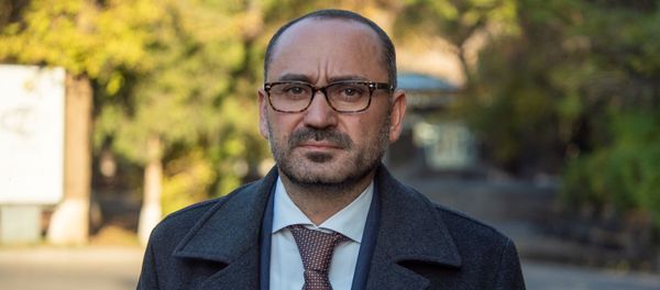 Директор еревaнского зоопарка Рубен Хачатрян - Sputnik Արմենիա