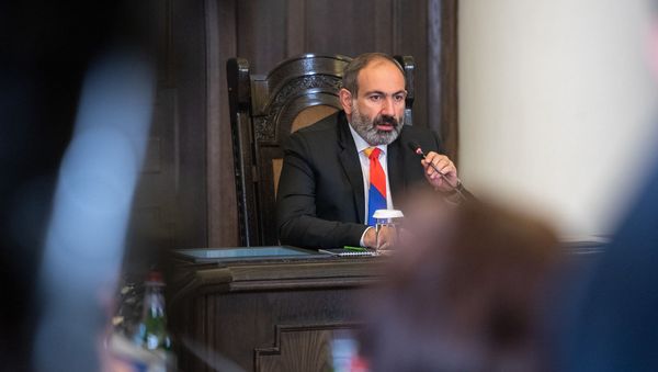 Пресс-конференция и.о. премьер-министра Армении Никола Пашиняна (20 ноября 2018). Еревaн Пресс-конференция и.о. премьер-министра Армении Никола Пашиняна (20 ноября 2018). Еревaн - Sputnik Արմենիա