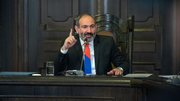 Пресс-конференция и.о. премьер-министра Армении Никола Пашиняна (20 ноября 2018). Еревaн Пресс-конференция и.о. премьер-министра Армении Никола Пашиняна (20 ноября 2018). Еревaн - Sputnik Արմենիա