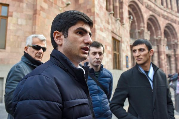 Пусть теперь Пашинян поддержит нас: участники Апрельской войны устроили митинг в Ереване - Sputnik Армения
