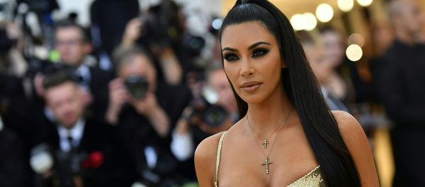 Ким Кардашьян на Met Gala 2018 в музее искусств Метрополитен (7 мая 2018). Нью-Йорк, США - Sputnik Армения