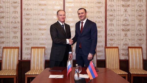Секретари Совбезов России и Армении обсудили сотрудничество в сфере ВТС (21 ноября 2018). Москвa - Sputnik Արմենիա