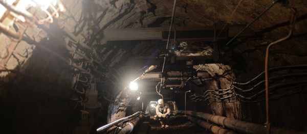 Шахта Кальинская в Свердловской области Шахта Кальинская в Свердловской области - Sputnik Армения