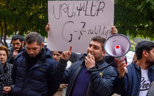 Բողոքի ակցիա ընդդեմ ԼԳԲՏ քարոզի - Sputnik Արմենիա