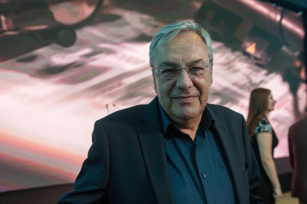 От звонков из КГБ до композитных денег: судьба армянского драма за четверть века - Sputnik Армения