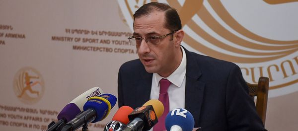 Пресс-конференция и.о. министра спорта и по делам молодежи Габриела Казаряна (23 ноября 2018). Еревaн - Sputnik Արմենիա
