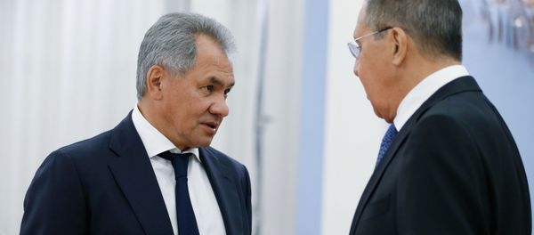 Министр обороны РФ Сергей Шойгу и министр иностранных дел РФ Сергей Лавров  - Sputnik Արմենիա