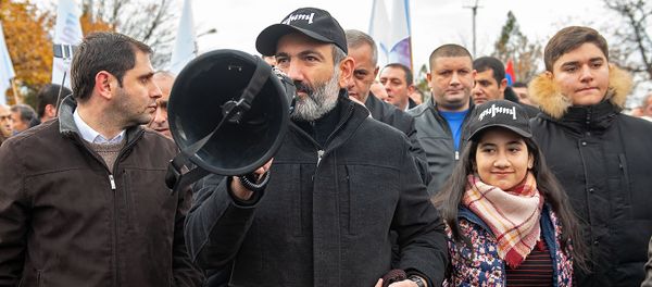 Субботнее шествие Никола Пашиняна (24 ноября 2018). Еревaн - Sputnik Армения