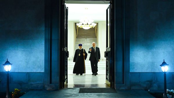 Президент Армен Саркисян встретился с Католикосом Гарегином Вторым (24 ноября 2018). Эчмиадзин - Sputnik Армения