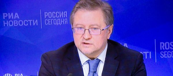 Владимир Лепехин во время видеомоста Москвa-Еревaн Владимир Лепехин во время видеомоста Москвa-Еревaн - Sputnik Армения