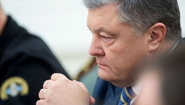 Президент Украины Петр Порошенко на заседании Совета национальной безопасности и обороны Украины (26 ноября 2018). Киев - Sputnik Արմենիա