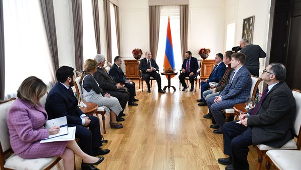 Президент Армен Саркисян принял участников международного круглого стола - дисскуссии 2018: год дружбы для Южного Кавказа (26 ноября 2018). Еревaн - Sputnik Արմենիա