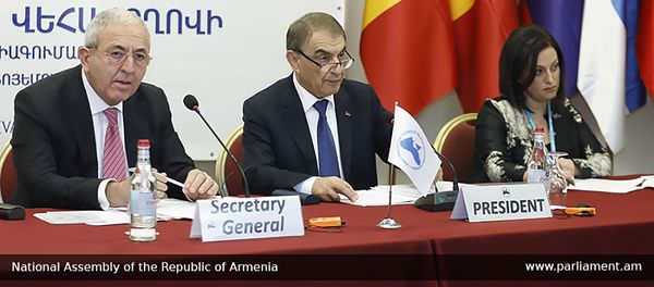 52-я пленарная сессия ПАЧЭС под председательством Ара Баблояна (26 ноября 2018). Еревaн - Sputnik Արմենիա